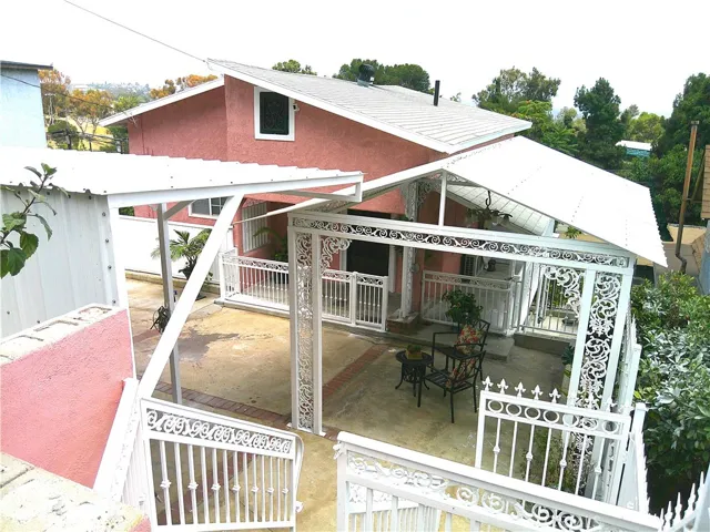 1074 N Bonnie Beach Place, Los Angeles, California 90063