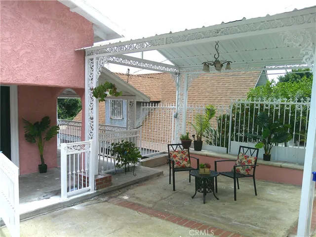 1074 N Bonnie Beach Place, Los Angeles, California 90063
