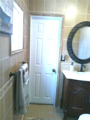 Top Unit Bath