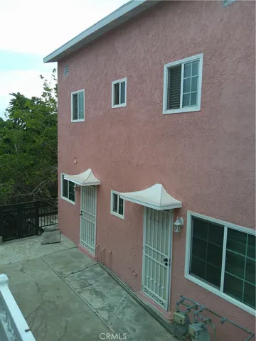 1074 N Bonnie Beach Place, Los Angeles, California 90063
