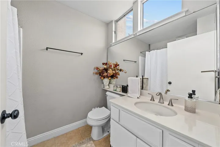 13901 Olive View Lane 27, Sylmar, California 91342