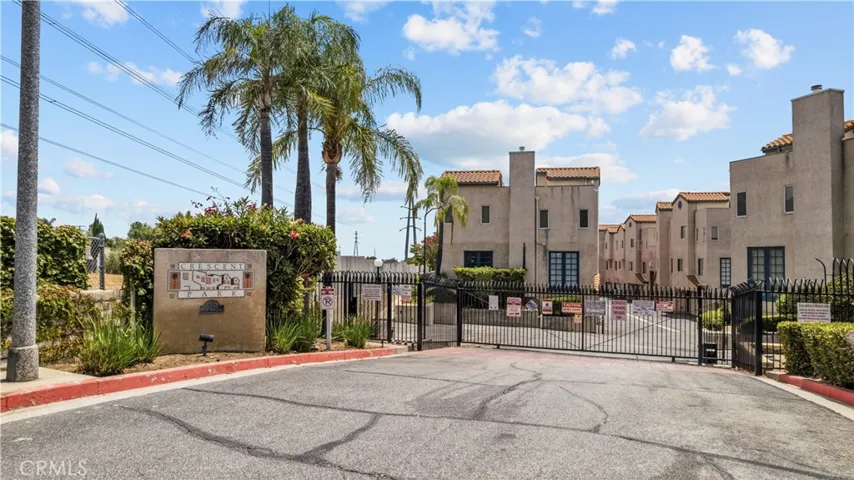 13901 Olive View Lane 27, Sylmar, California 91342