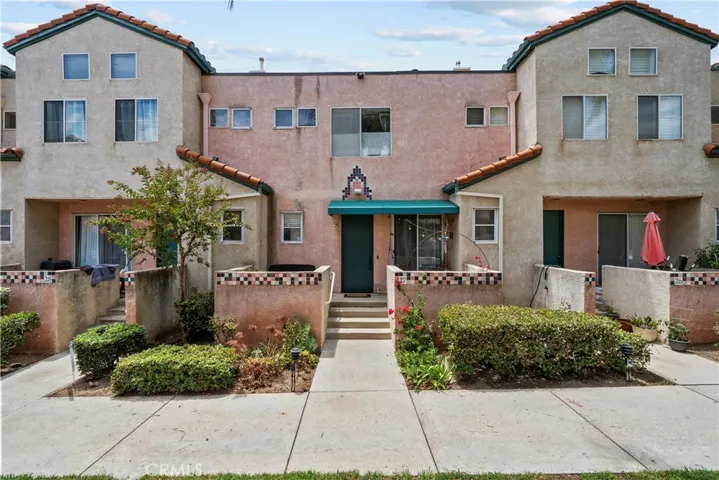 13901 Olive View Lane 27, Sylmar, California 91342
