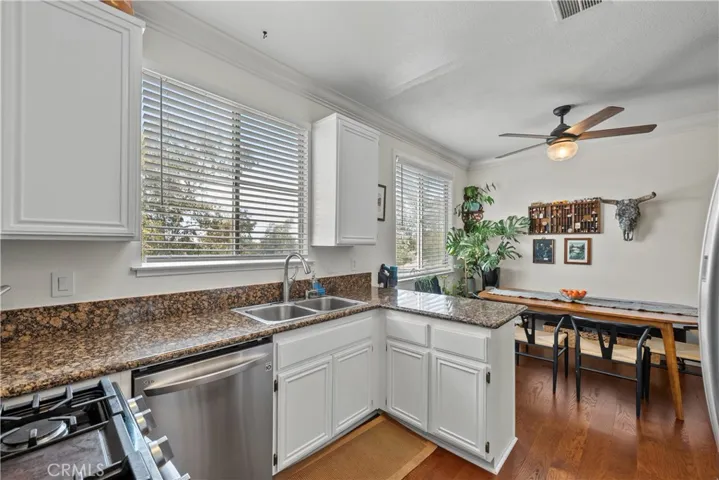 13901 Olive View Lane 27, Sylmar, California 91342