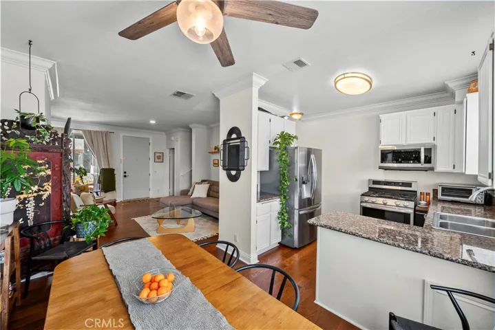 13901 Olive View Lane 27, Sylmar, California 91342