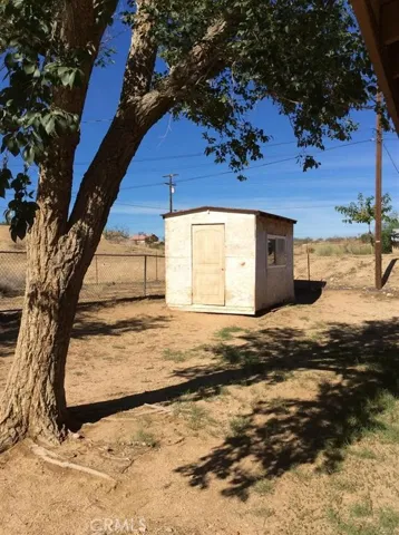 16821 Batson Road, Victorville, California 92395