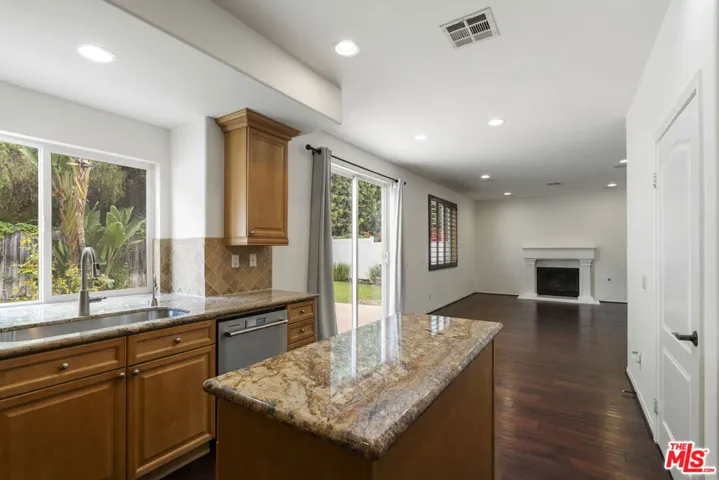 14321 Hortense Street, Los Angeles, California 91423