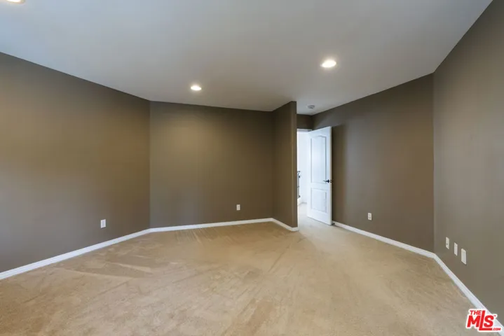 14321 Hortense Street, Los Angeles, California 91423