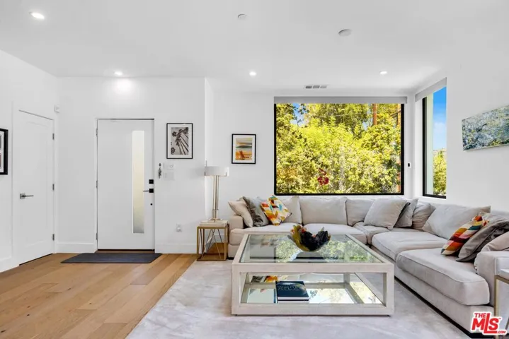 4841 Minden Place, Los Angeles, California 90041