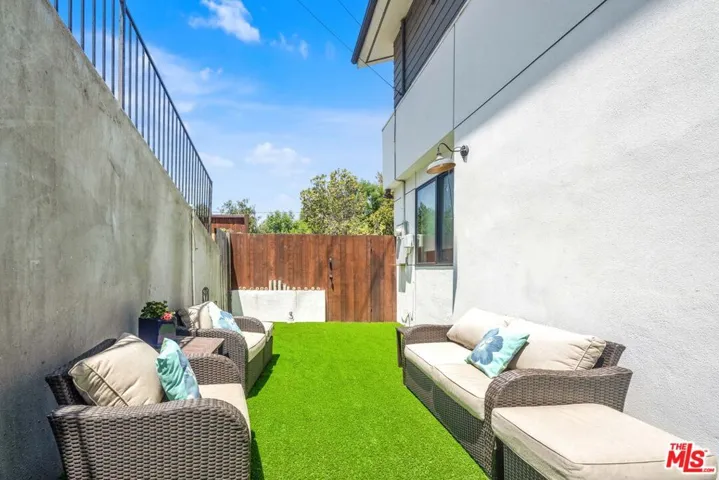 4841 Minden Place, Los Angeles, California 90041