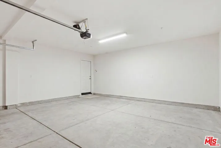 20237 Breeze Blooms Drive, Riverside, California 92507