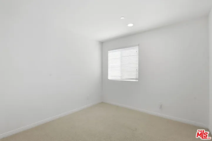 20237 Breeze Blooms Drive, Riverside, California 92507