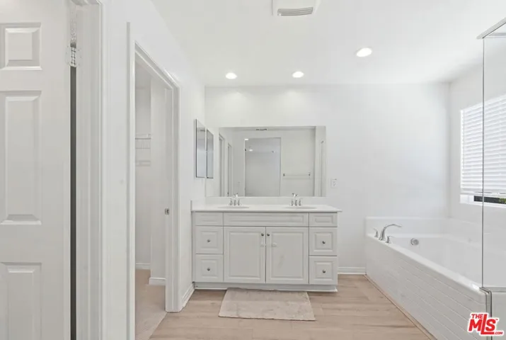 20237 Breeze Blooms Drive, Riverside, California 92507