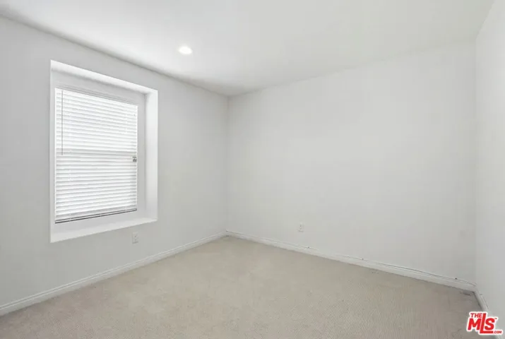 20237 Breeze Blooms Drive, Riverside, California 92507