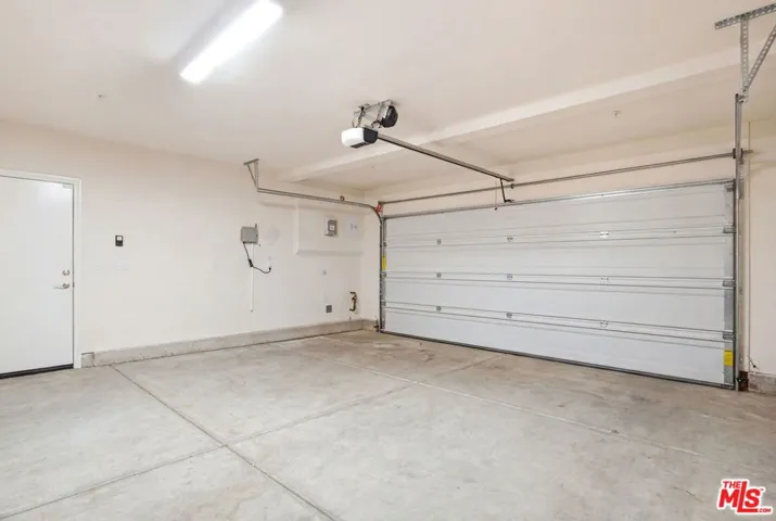 20237 Breeze Blooms Drive, Riverside, California 92507