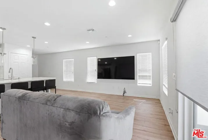 20237 Breeze Blooms Drive, Riverside, California 92507
