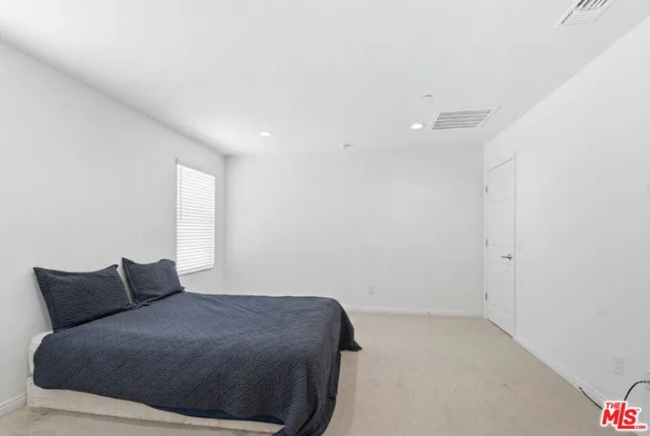 20237 Breeze Blooms Drive, Riverside, California 92507