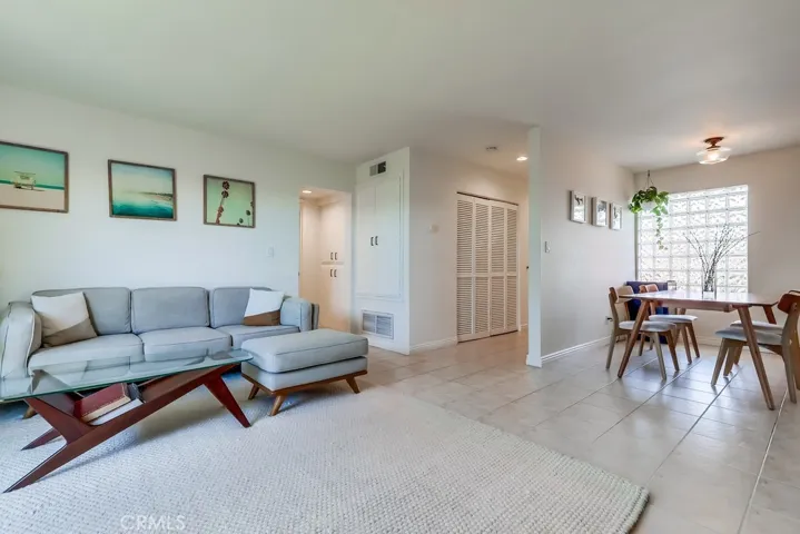 1020 Ocean Park 3, Santa Monica, California 90405