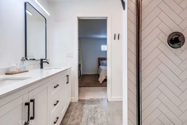 1020 Ocean Park 3, Santa Monica, California 90405