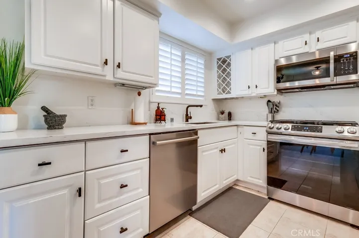 1020 Ocean Park 3, Santa Monica, California 90405