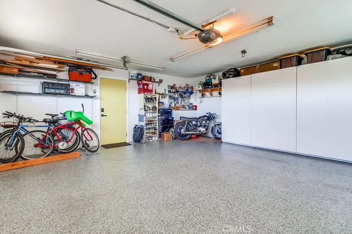 1020 Ocean Park 3, Santa Monica, California 90405