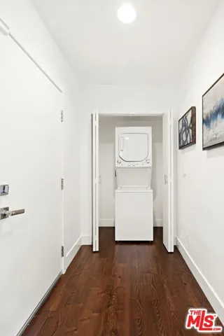 8755 Shoreham Drive 100, West Hollywood, California 90069