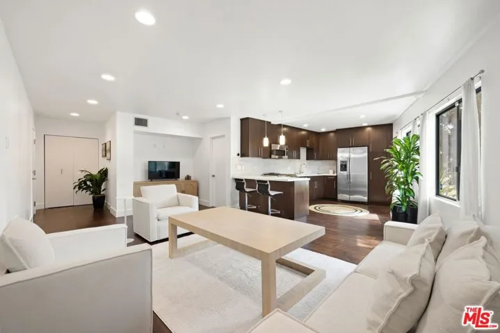 8755 Shoreham Drive 100, West Hollywood, California 90069