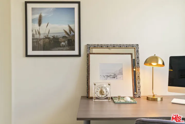 5848 W Olympic Boulevard 102, Los Angeles, California 90036