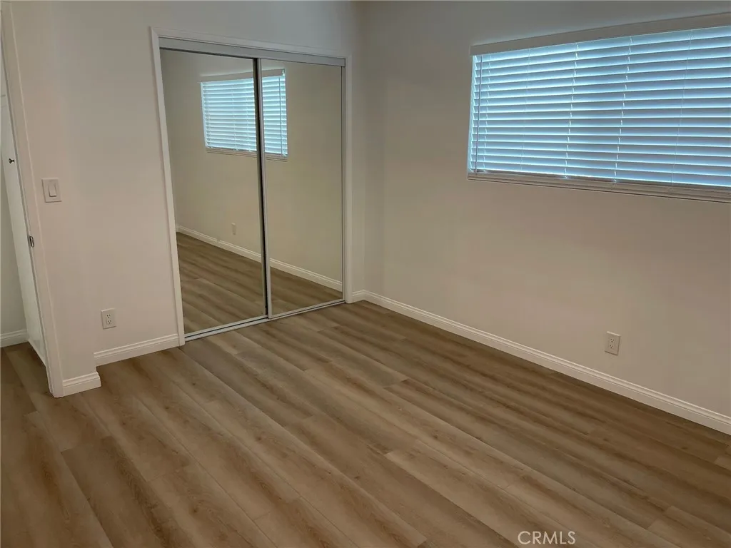 Bedroom unit B