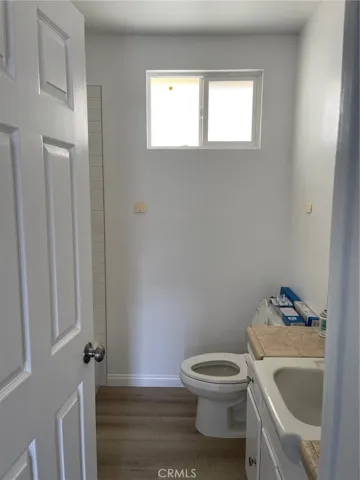 Bathroom unit B