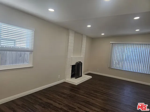 3410 Via Marina Avenue, Oxnard, California 93035
