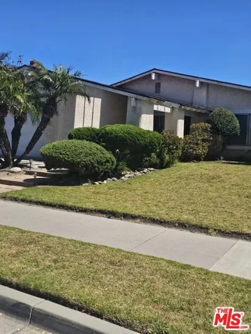 3410 Via Marina Avenue, Oxnard, California 93035