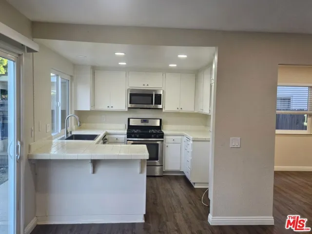 3410 Via Marina Avenue, Oxnard, California 93035