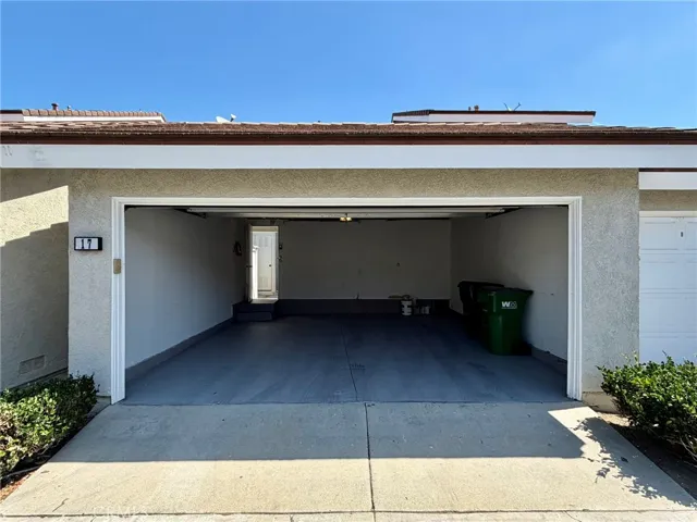 17 Goldenrod, Irvine, California 92614