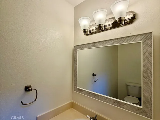 17 Goldenrod, Irvine, California 92614