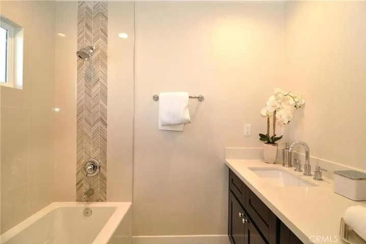 7251 Pondera Circle, West Hills, California 91307