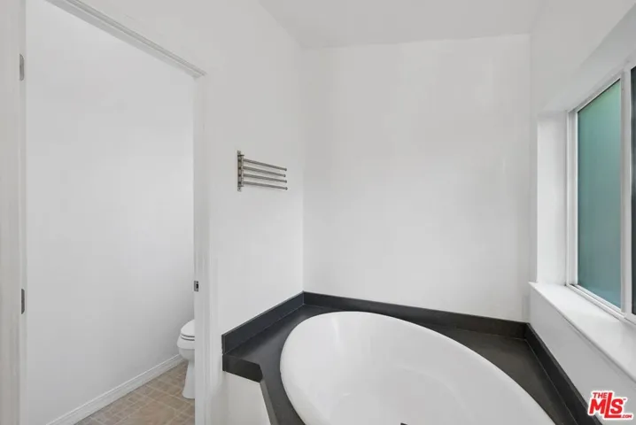 23777 Mulholland Highway 69, Calabasas, California 91302