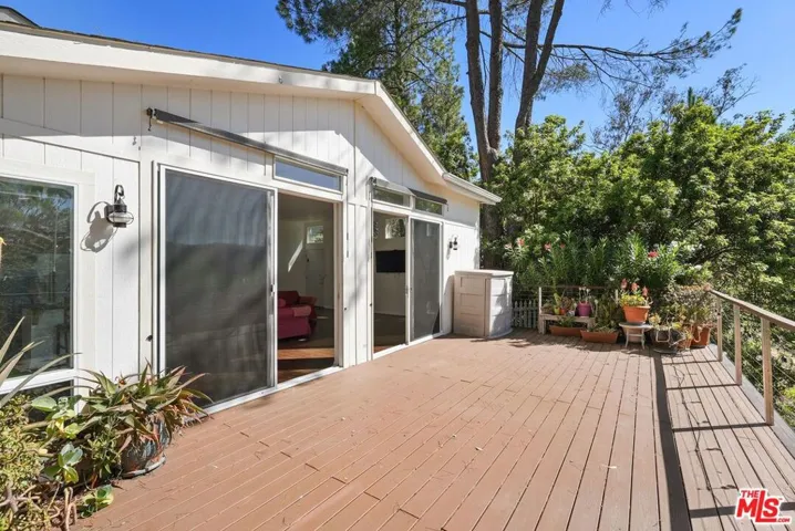 23777 Mulholland Highway 69, Calabasas, California 91302