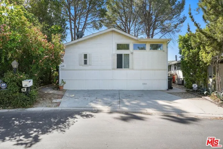 23777 Mulholland Highway 69, Calabasas, California 91302