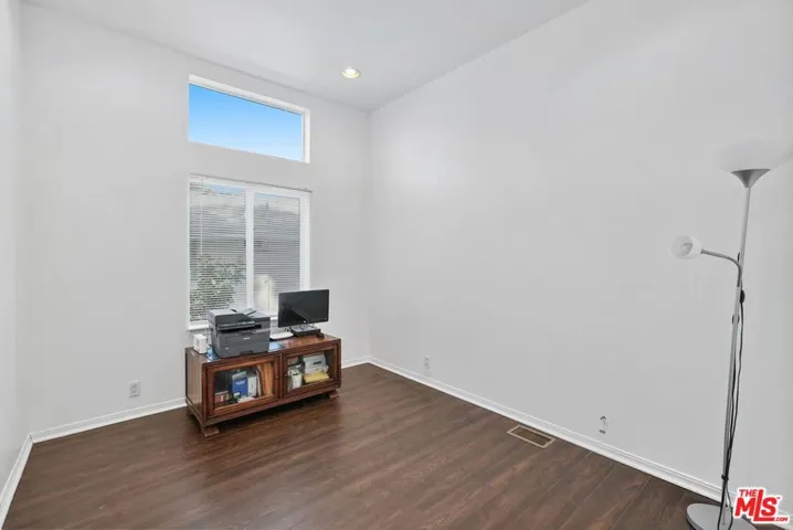 23777 Mulholland Highway 69, Calabasas, California 91302