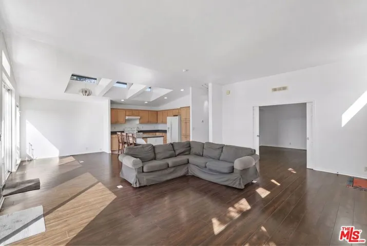 23777 Mulholland Highway 69, Calabasas, California 91302