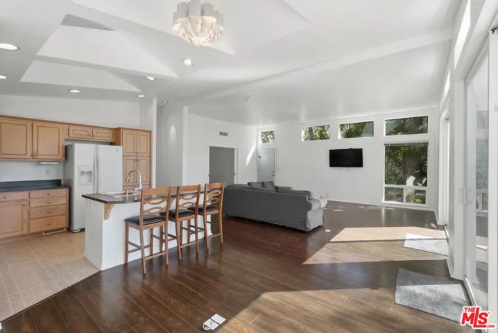 23777 Mulholland Highway 69, Calabasas, California 91302