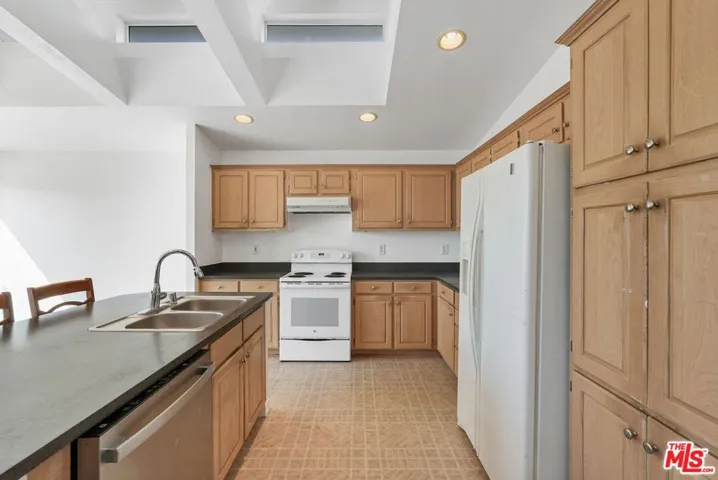 23777 Mulholland Highway 69, Calabasas, California 91302