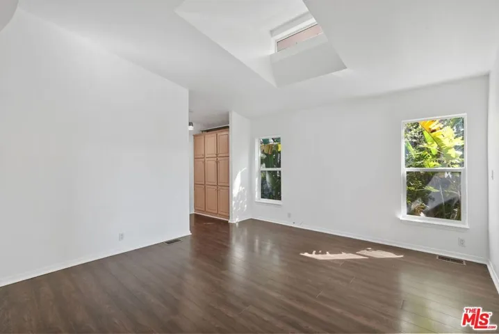 23777 Mulholland Highway 69, Calabasas, California 91302