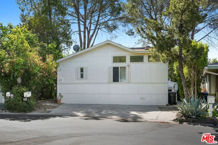 23777 Mulholland Highway 69, Calabasas, California 91302