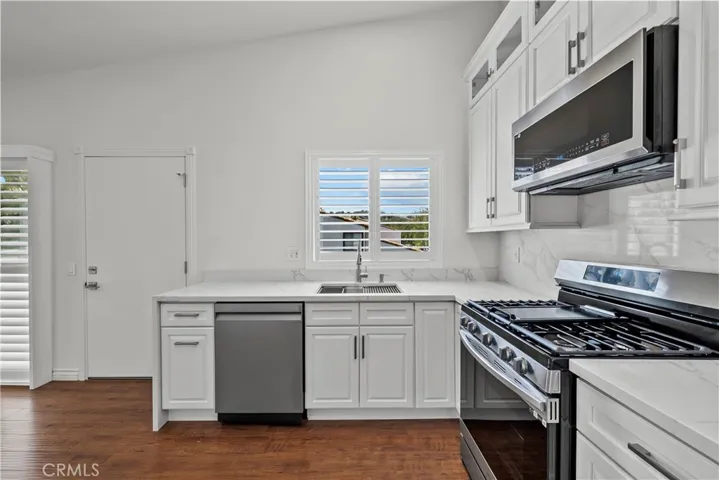 1631 Charterwood Court, Thousand Oaks, California 91362