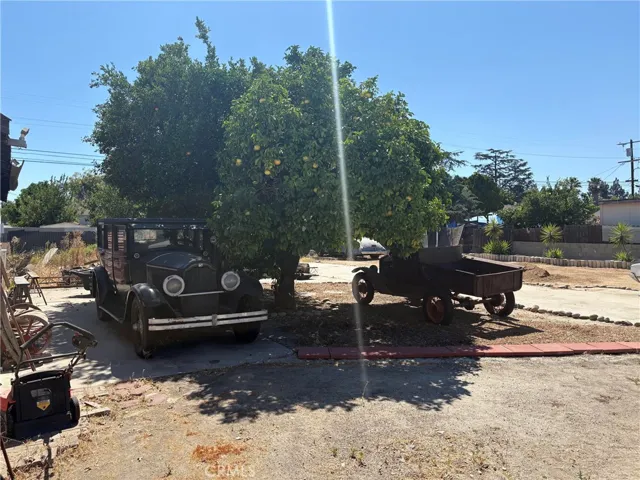 8441 Rincon, Los Angeles, California 91352