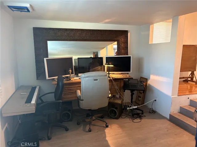 8441 Rincon, Los Angeles, California 91352