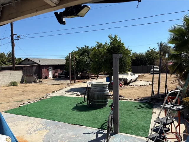 8441 Rincon, Los Angeles, California 91352