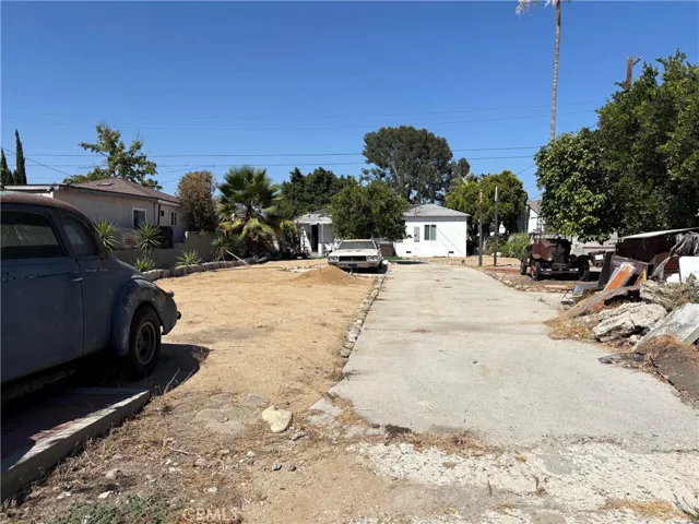 8441 Rincon, Los Angeles, California 91352